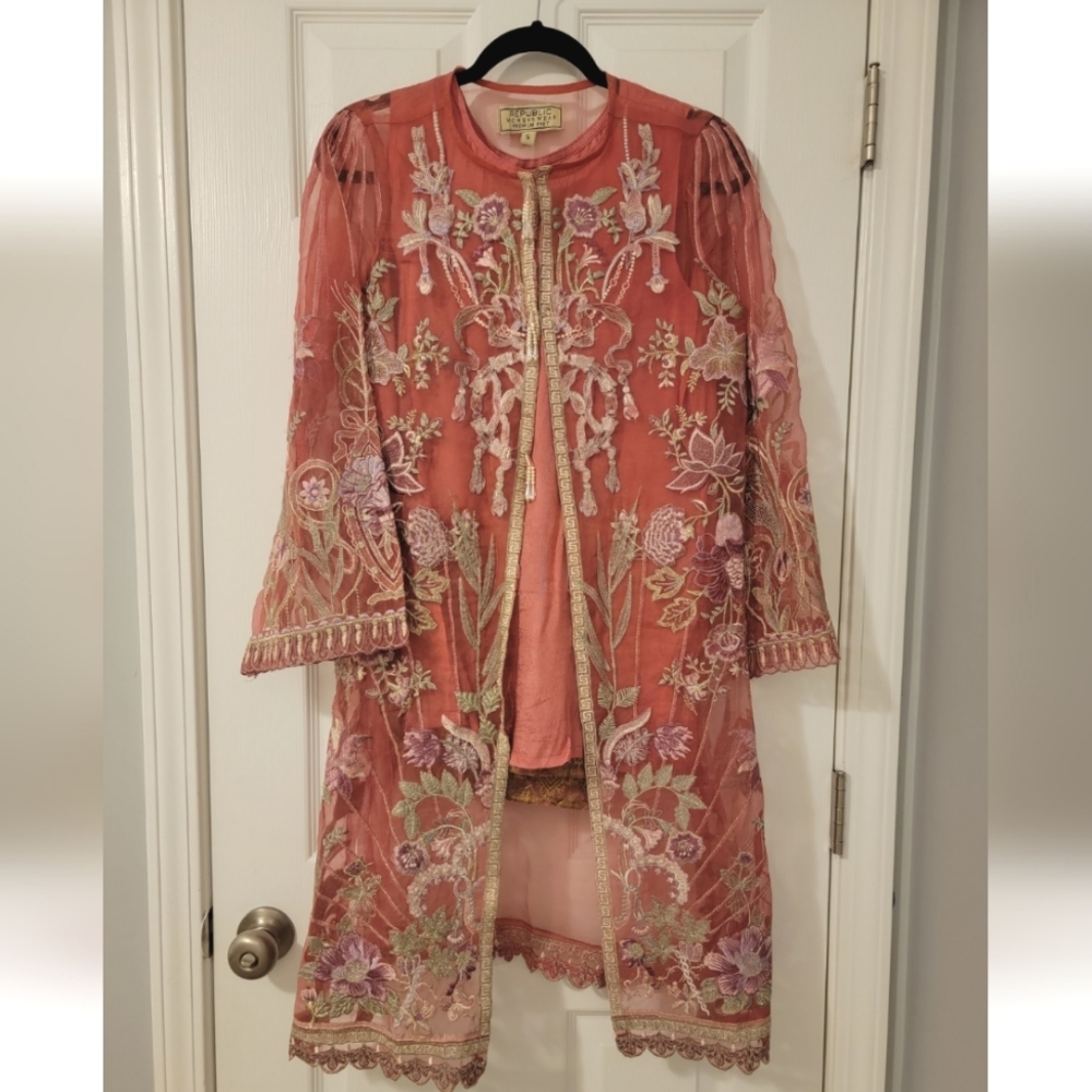 4pc Pakistani Designer Suit: Republic Womenswear